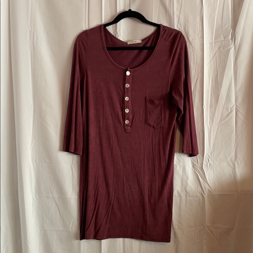 Body con three-quarter length sleeve dress